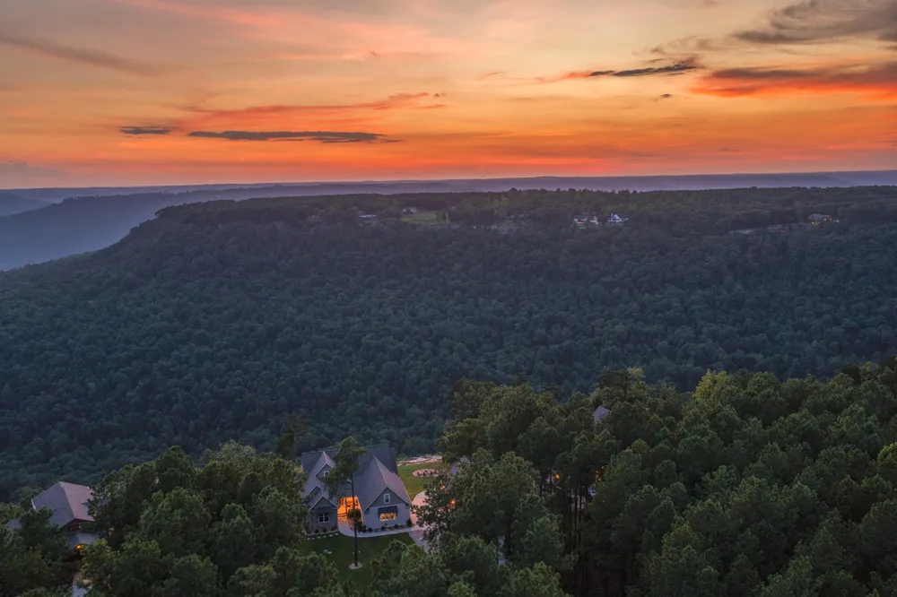 3745 Raulston Falls Road Jasper, TN 37347