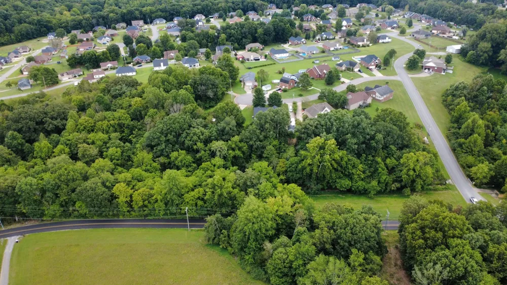 4050 Summit Dr Greenbrier, TN 37073