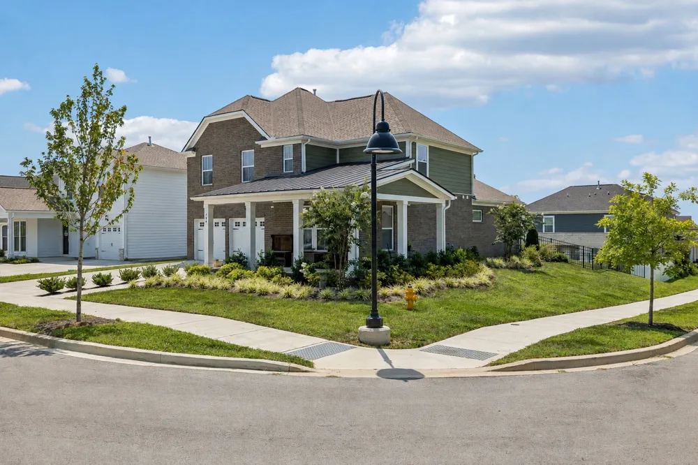 700 Tischer Dr Hendersonville, TN 37075