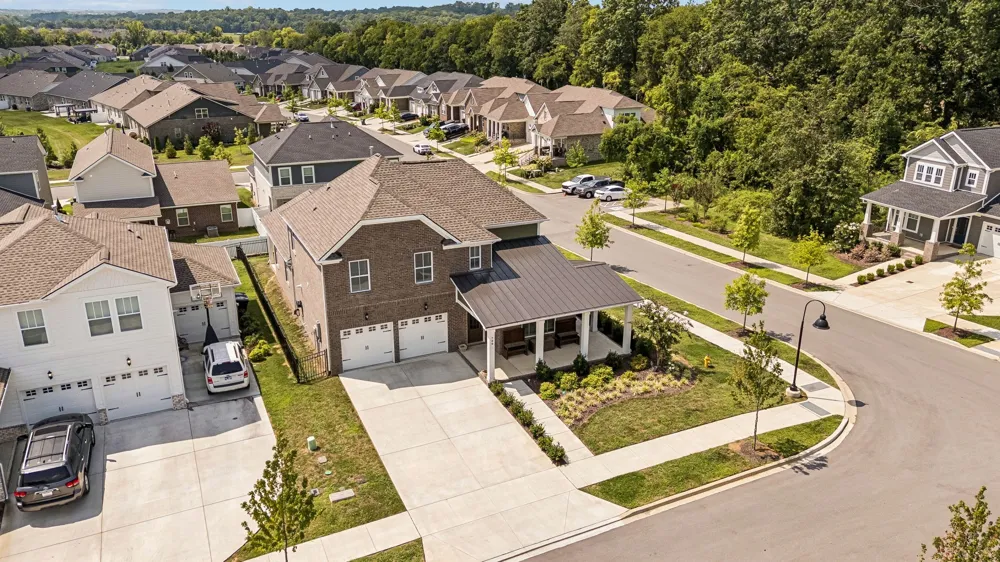 700 Tischer Dr Hendersonville, TN 37075
