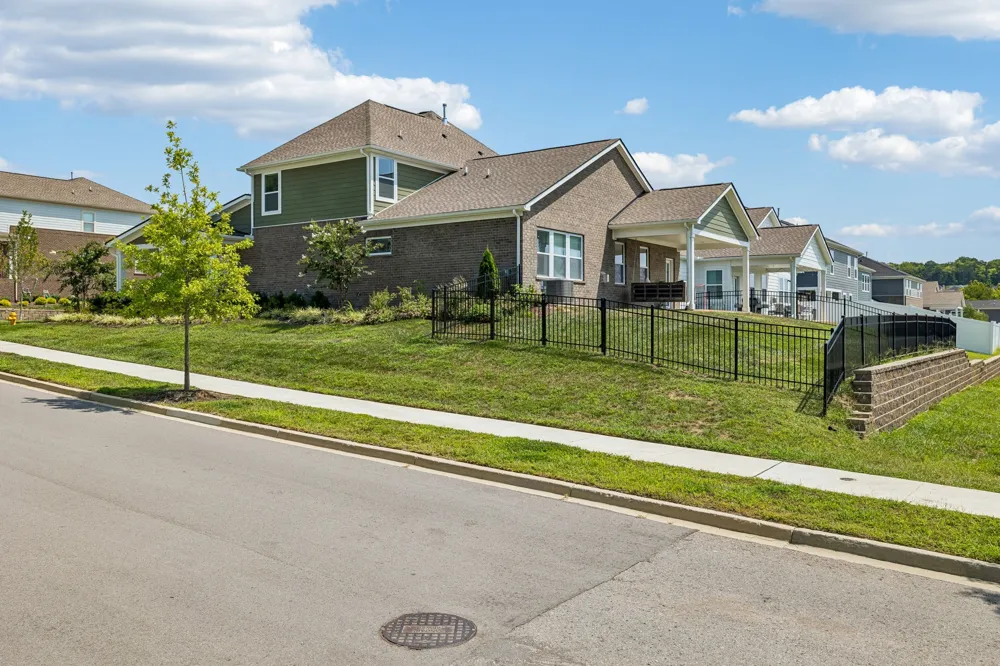 700 Tischer Dr Hendersonville, TN 37075