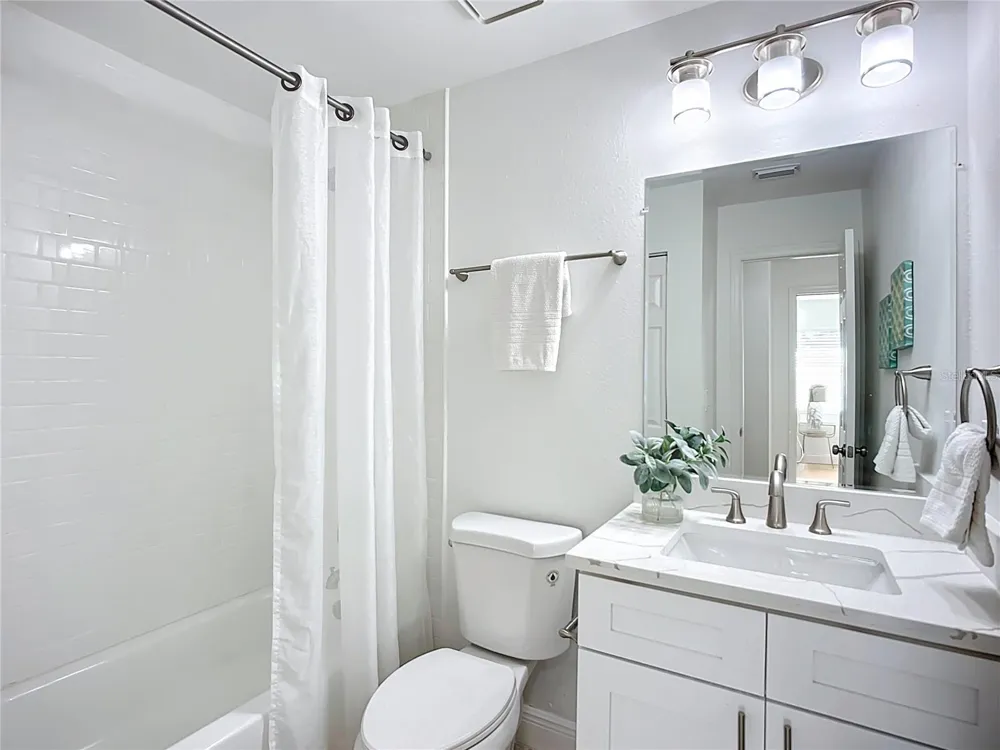 2014 HAMPSTEAD CIRCLE Sun City Center, FL 33573