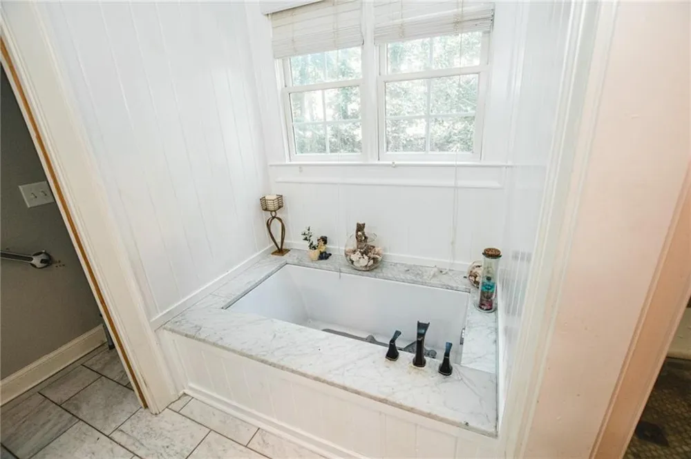 1011 Lakeside Court Bishop, GA 30621