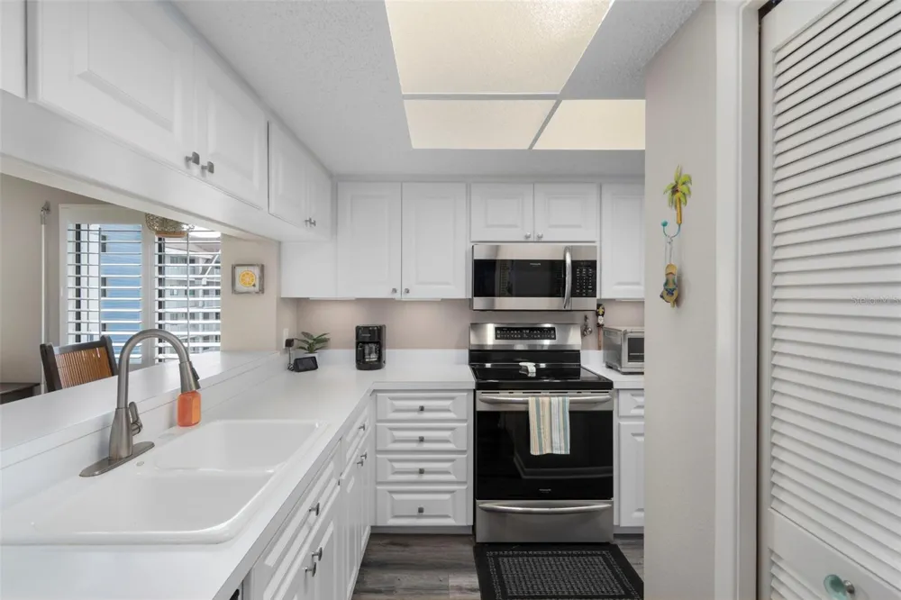 4650 BAY BOULEVARD #1048 Port Richey, FL 34668