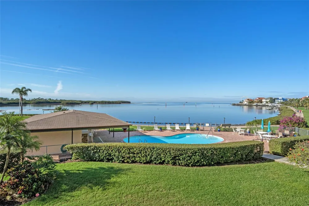 4650 BAY BOULEVARD #1048 Port Richey, FL 34668