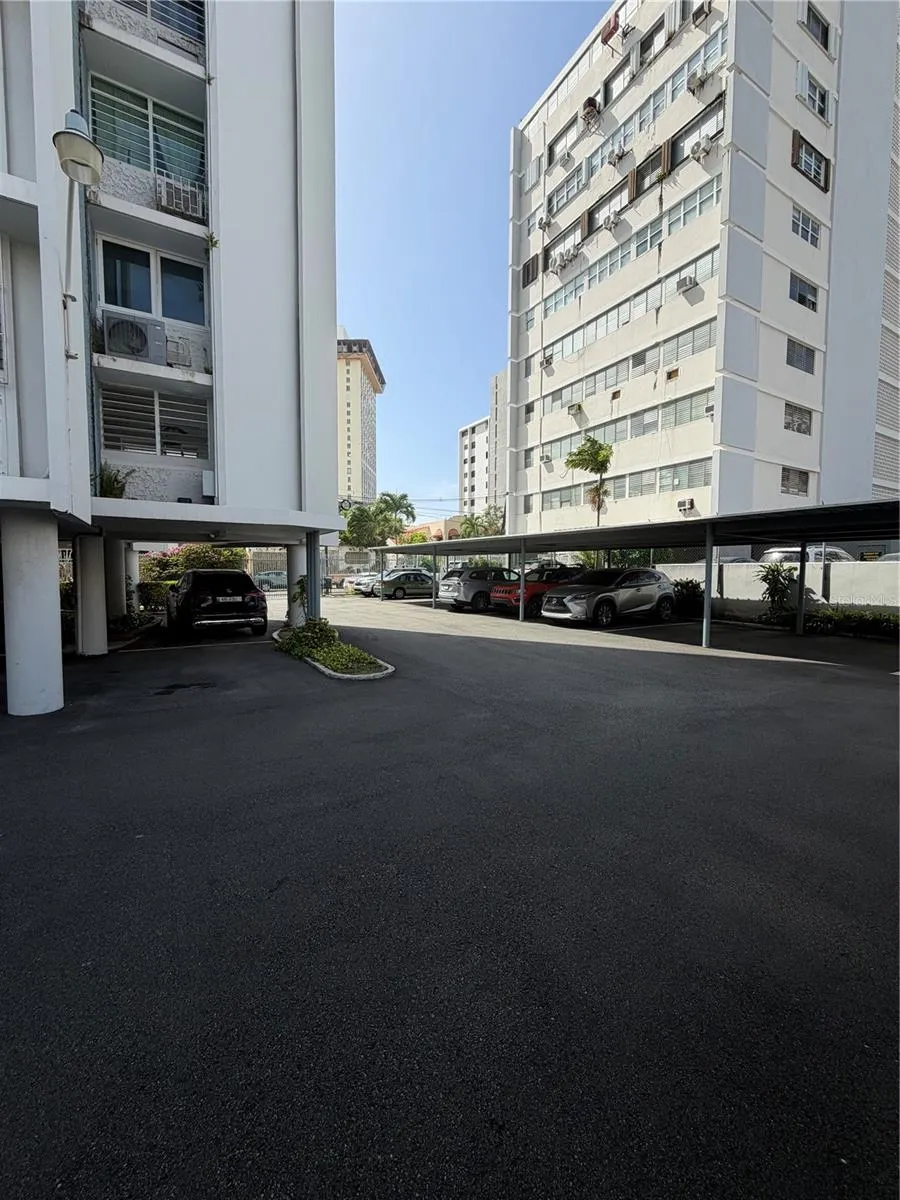 709 AVE. MIRAMAR CONDO. LA TORRE MIRAMAR #6-C San Juan, PR 00907