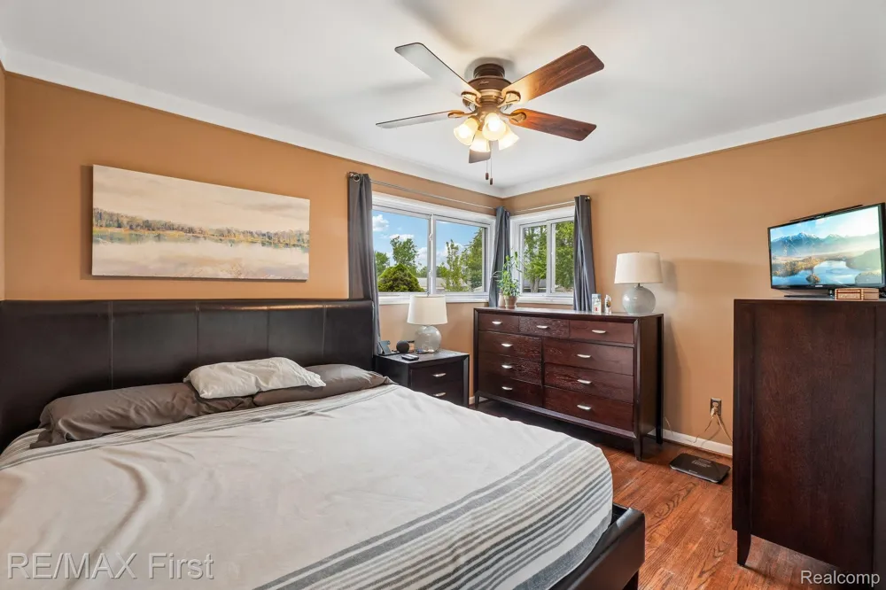 320 Hecht Drive Madison Heights City, MI 48071