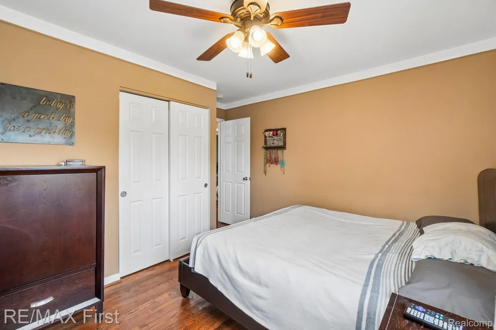 320 Hecht Drive Madison Heights City, MI 48071