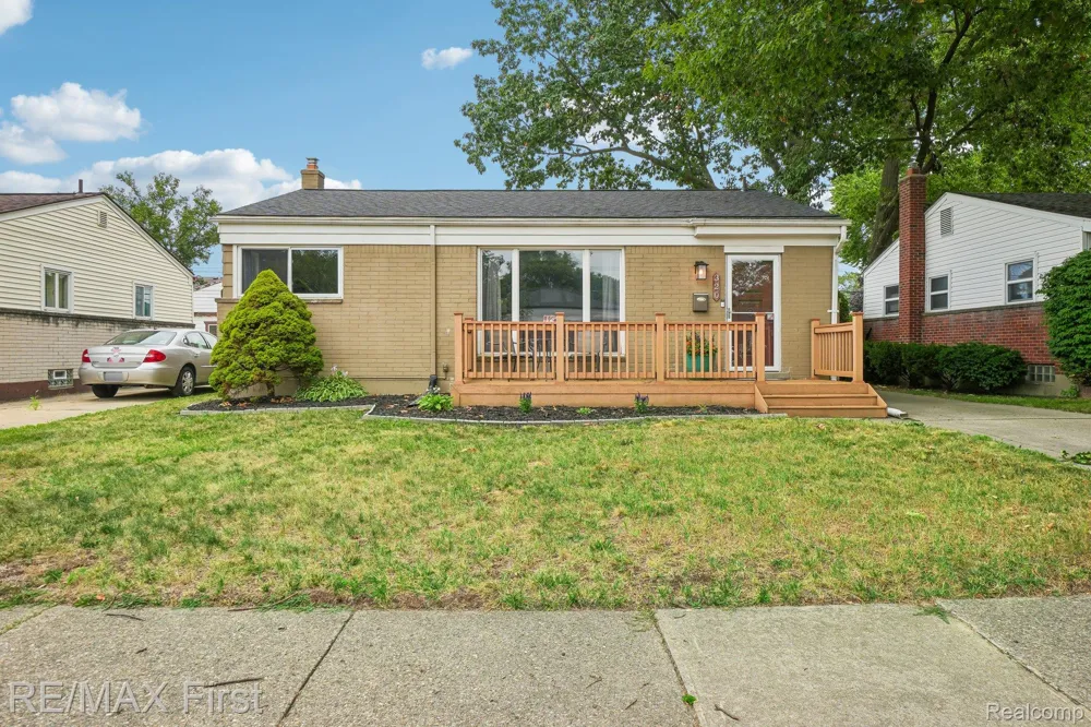 320 Hecht Drive Madison Heights City, MI 48071