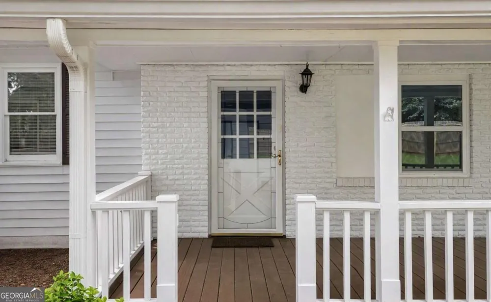 26 8th ST Emerson, GA 30137