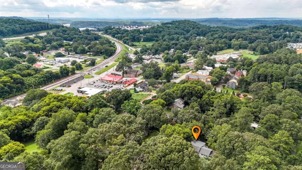 26 8th ST Emerson, GA 30137