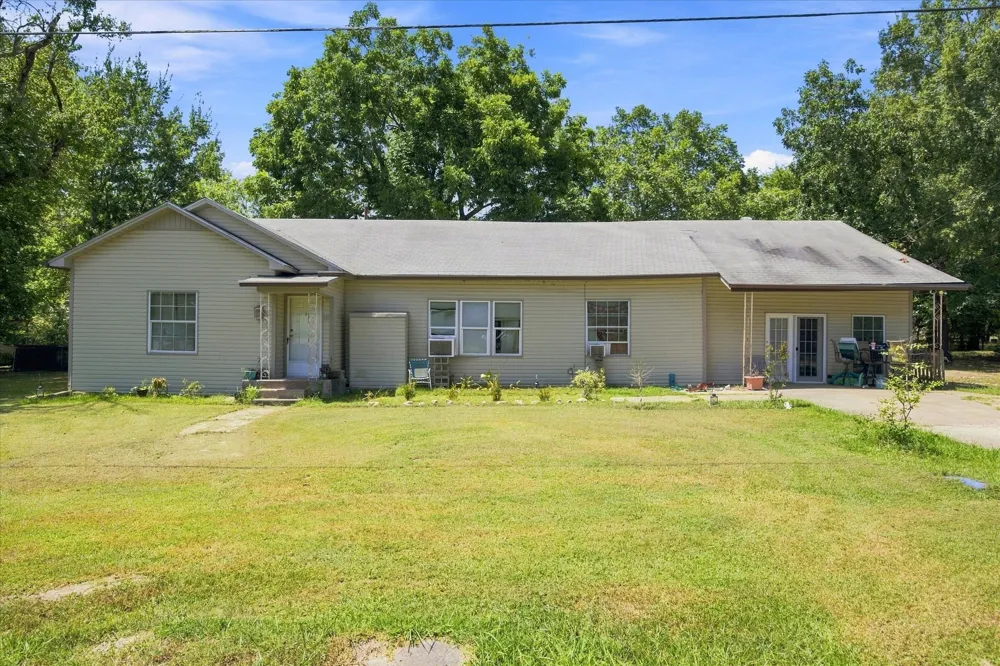 112 S Fm 44 Annona, TX 75550