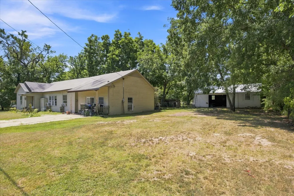 112 S Fm 44 Annona, TX 75550