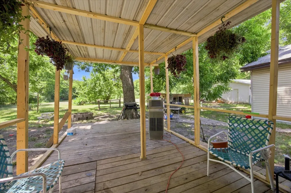 112 S Fm 44 Annona, TX 75550