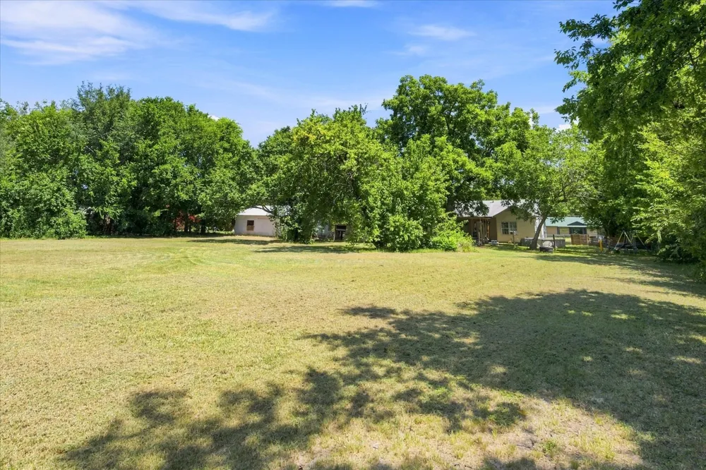 112 S Fm 44 Annona, TX 75550
