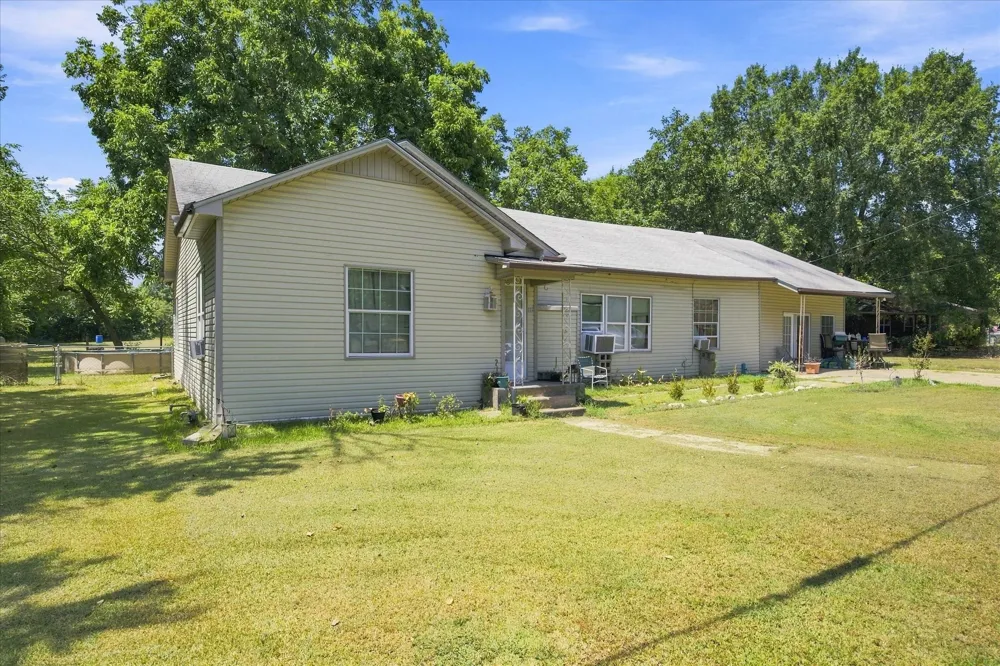 112 S Fm 44 Annona, TX 75550
