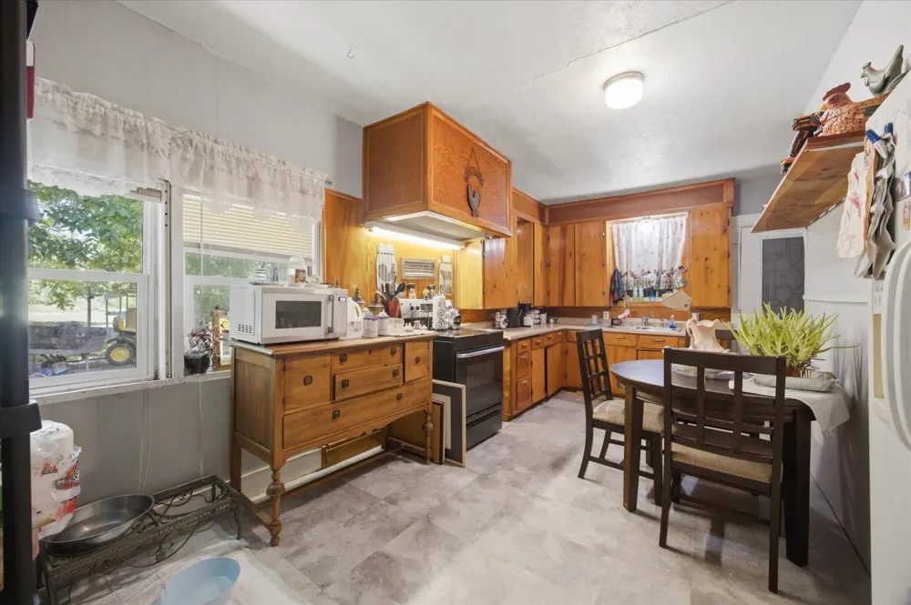 112 S Fm 44 Annona, TX 75550
