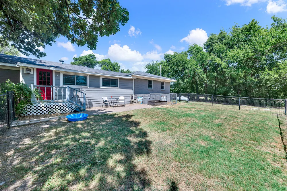 2403 State Hwy 78 S Farmersville, TX 75442