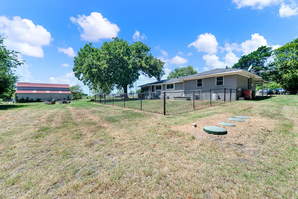 2403 State Hwy 78 S Farmersville, TX 75442