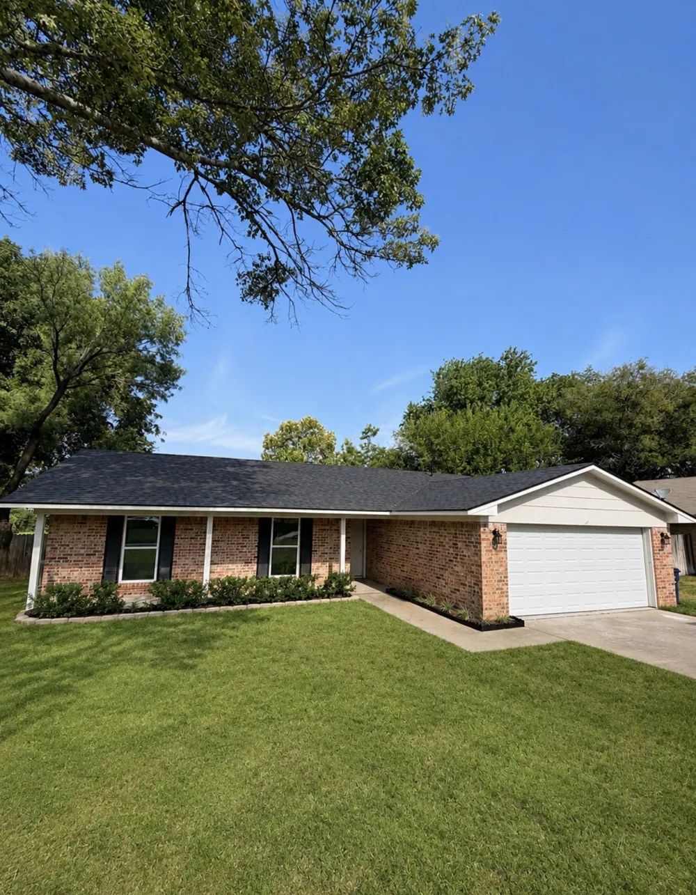 102 S Sendero Drive Decatur, TX 76234