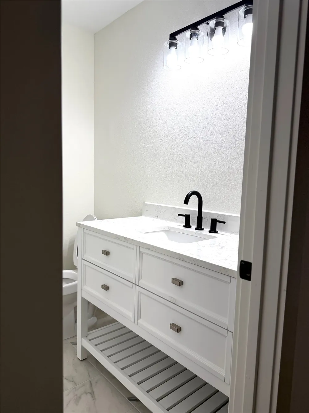 102 S Sendero Drive Decatur, TX 76234