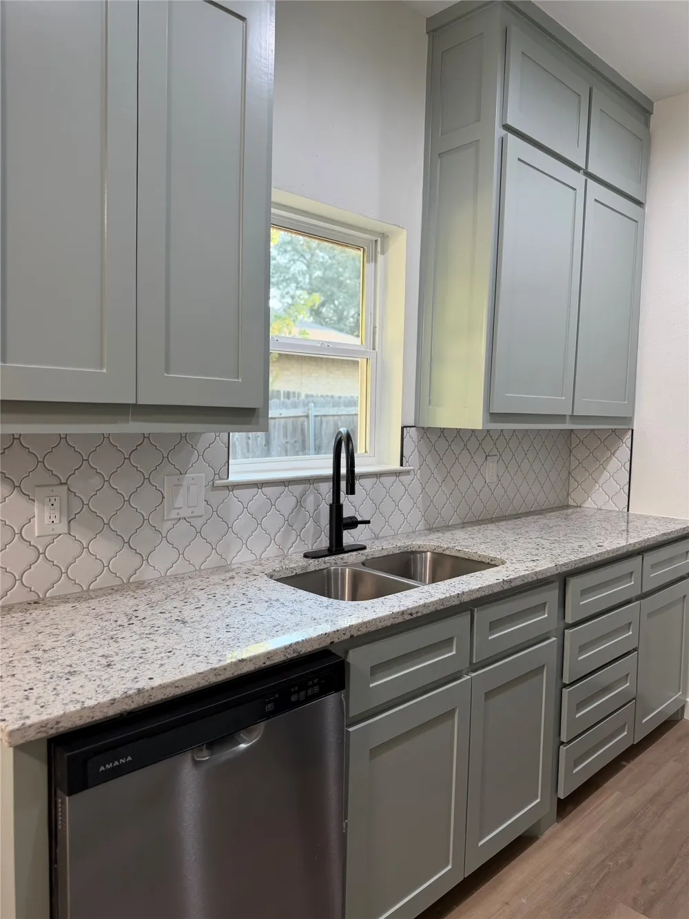 102 S Sendero Drive Decatur, TX 76234