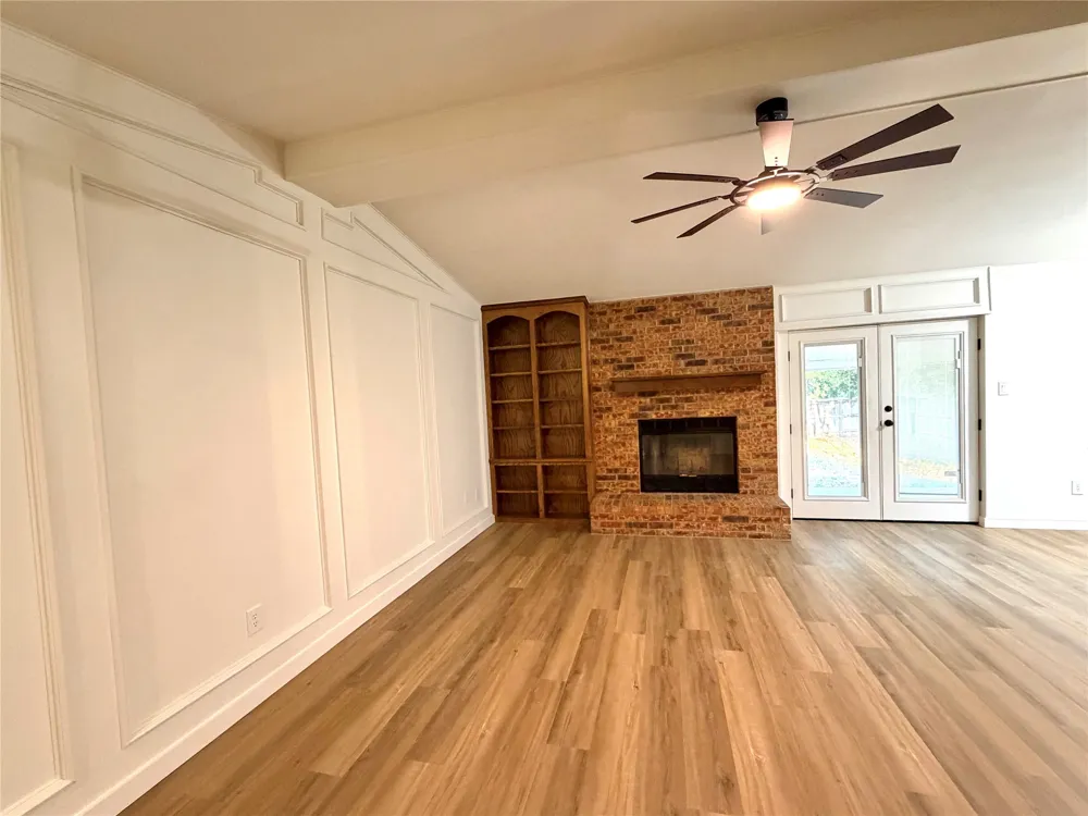 102 S Sendero Drive Decatur, TX 76234