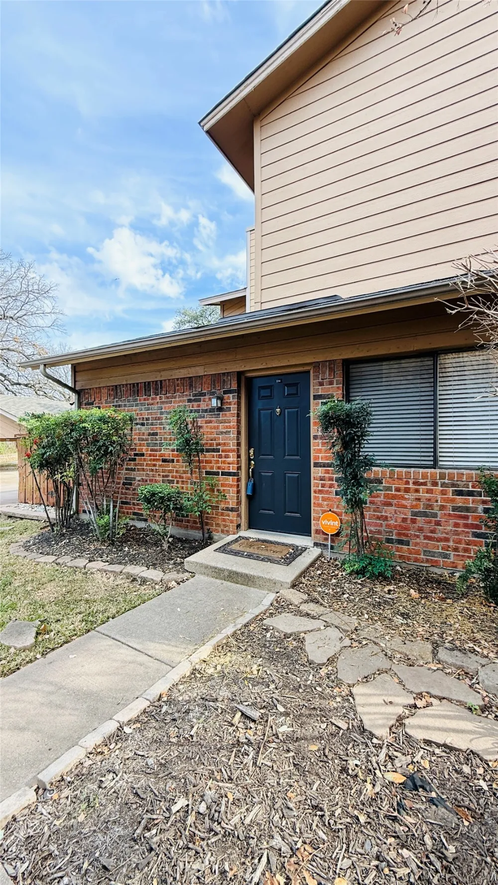 5761 Cedar Creek Drive Benbrook, TX 76109