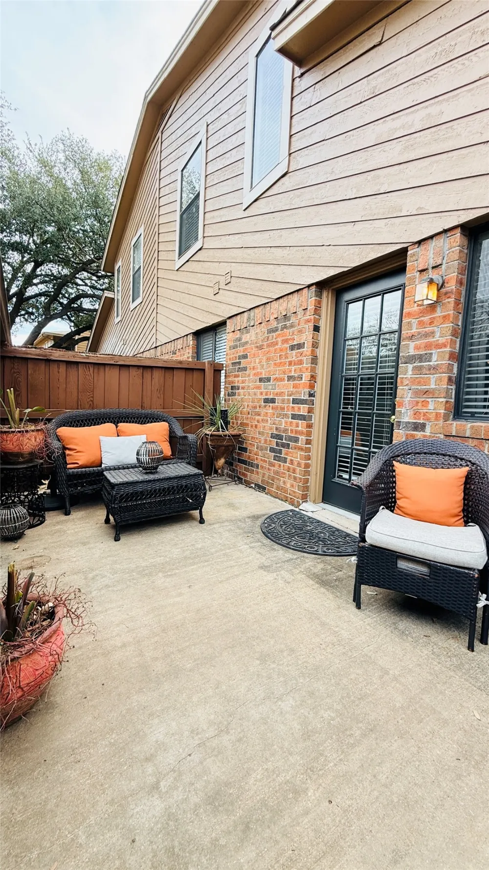 5761 Cedar Creek Drive Benbrook, TX 76109