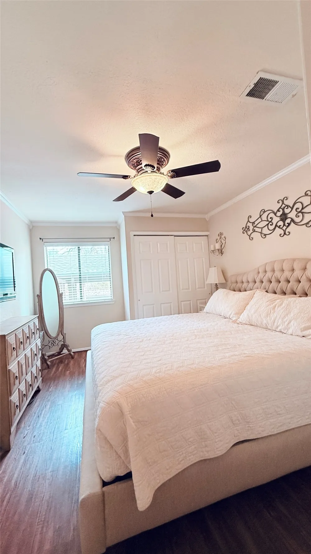 5761 Cedar Creek Drive Benbrook, TX 76109
