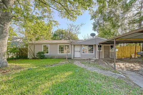 5102 Lyndhurst Drive