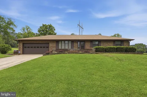 462 TANGLEWOOD LOOP