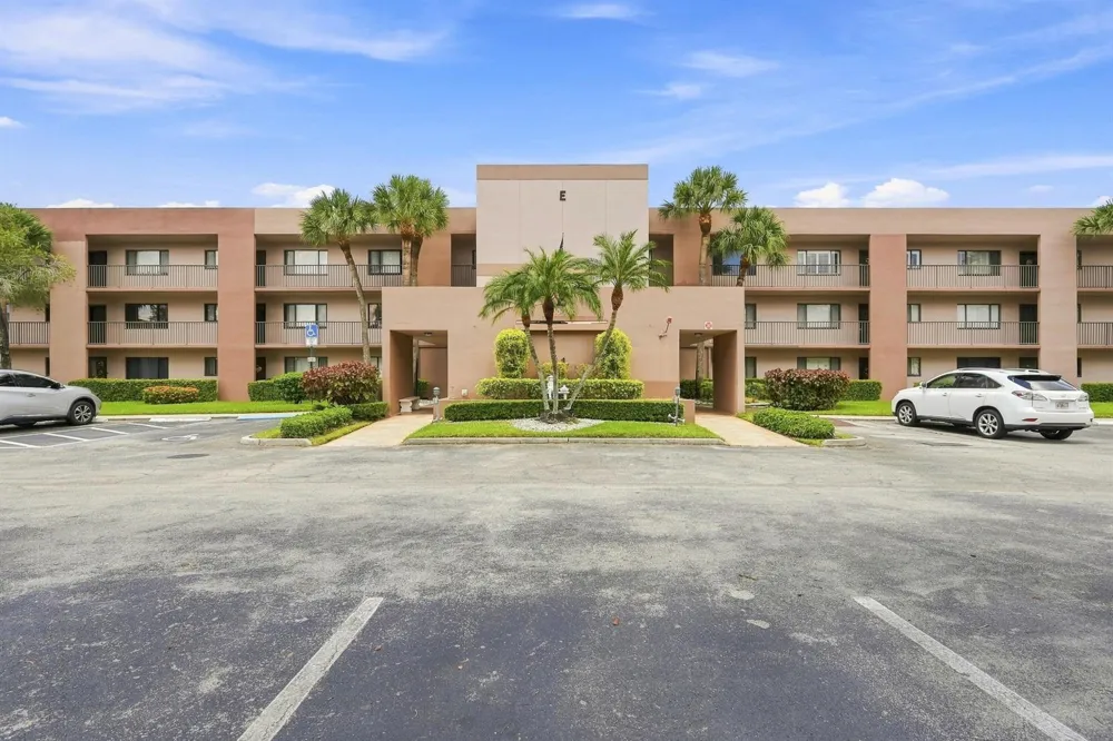 7432 ASHMONT CIRCLE #208 Tamarac, FL 33321