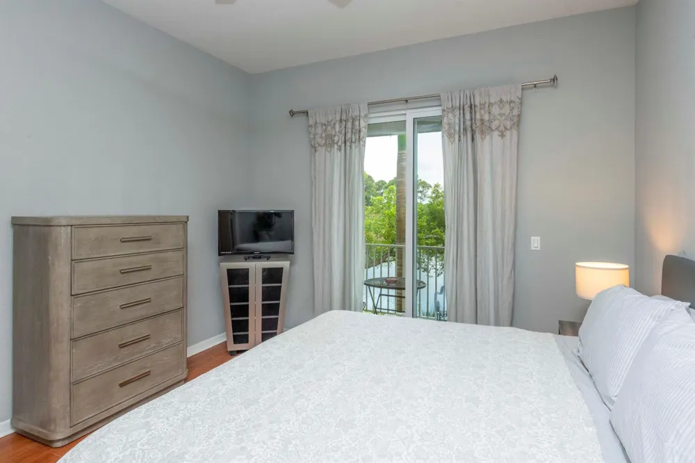 4931 Bonsai Circle #211 Palm Beach Gardens, FL 33418