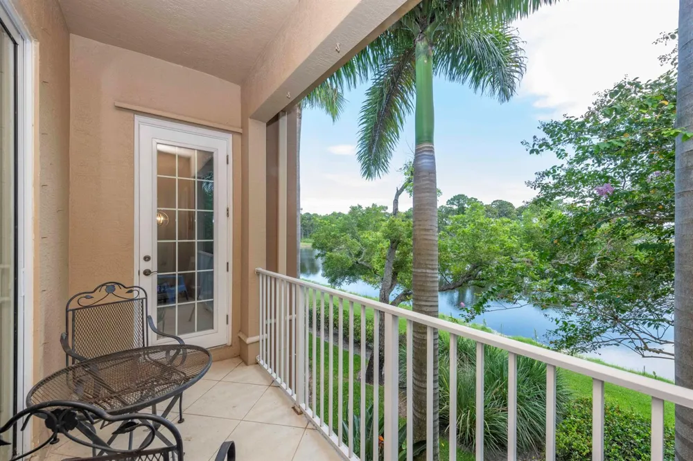 4931 Bonsai Circle #211 Palm Beach Gardens, FL 33418