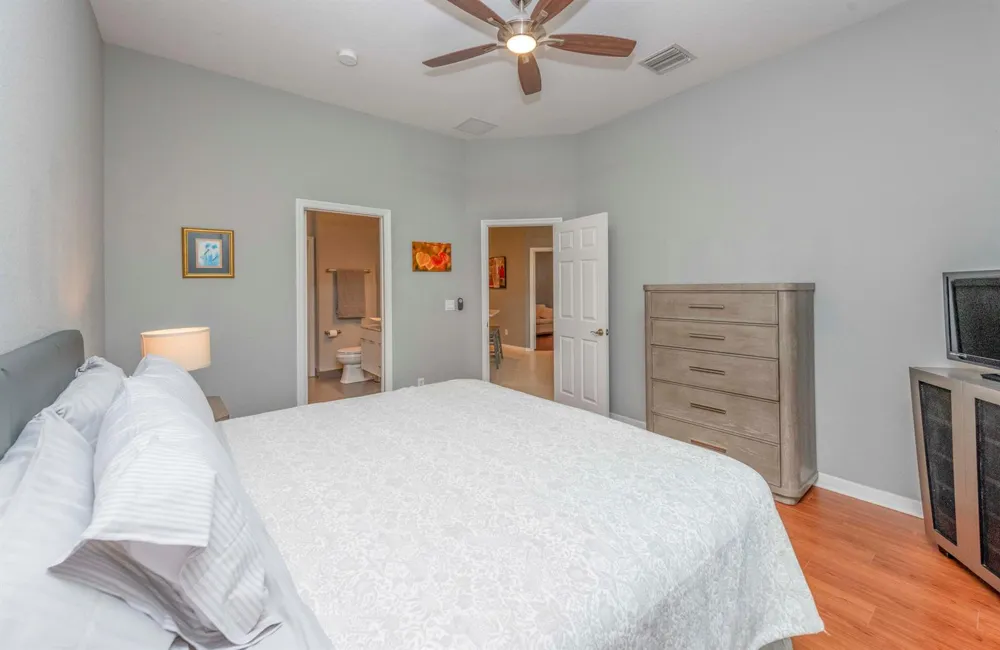 4931 Bonsai Circle #211 Palm Beach Gardens, FL 33418