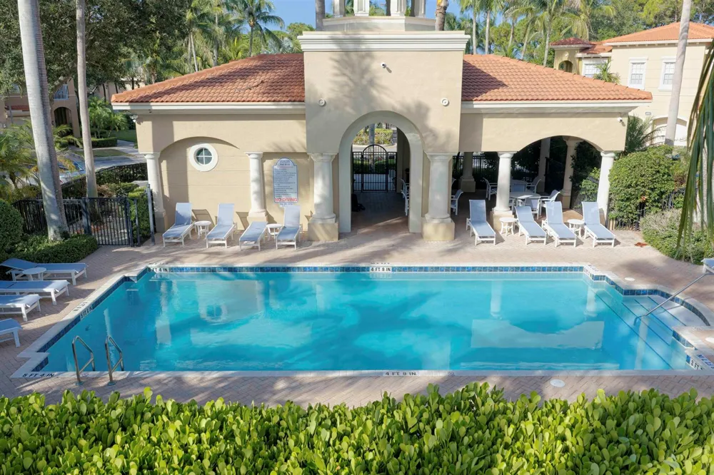 4931 Bonsai Circle #211 Palm Beach Gardens, FL 33418