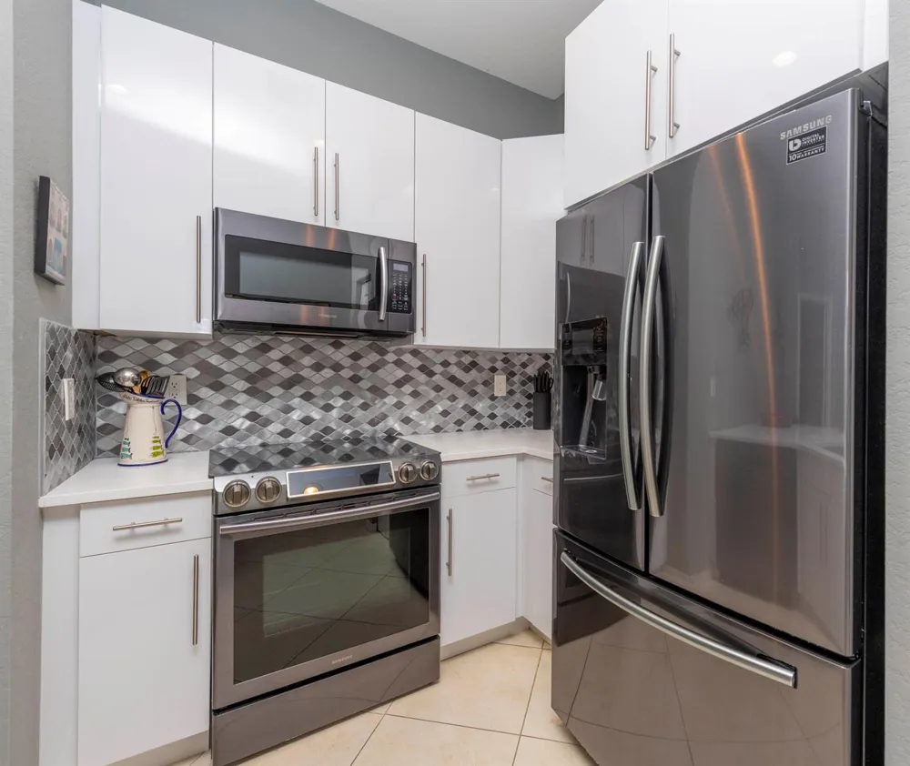 4931 Bonsai Circle #211 Palm Beach Gardens, FL 33418