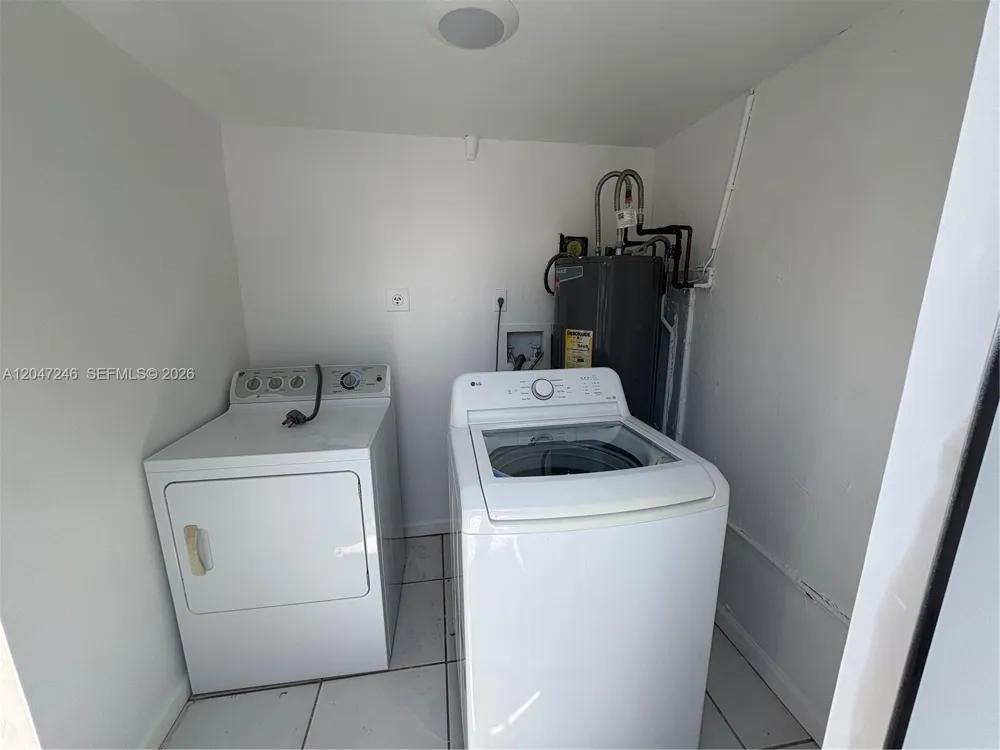 1479 Springside Dr Weston, FL 33326