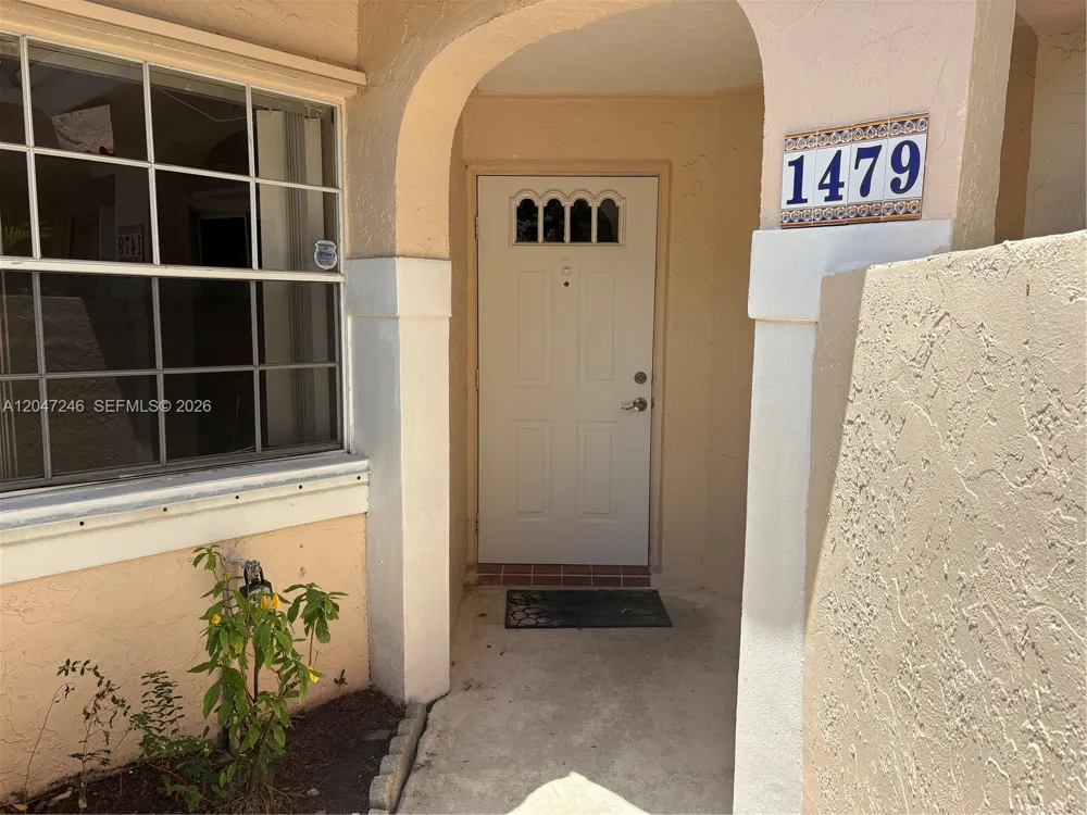 1479 Springside Dr Weston, FL 33326
