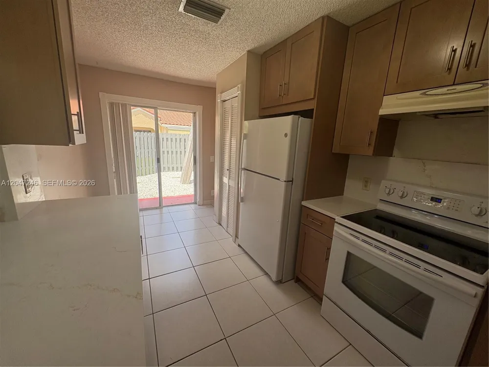 1479 Springside Dr Weston, FL 33326