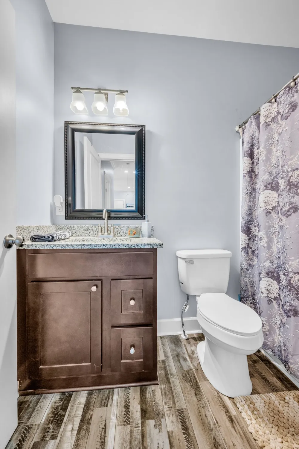 112 Holland Dr Burns, TN 37029