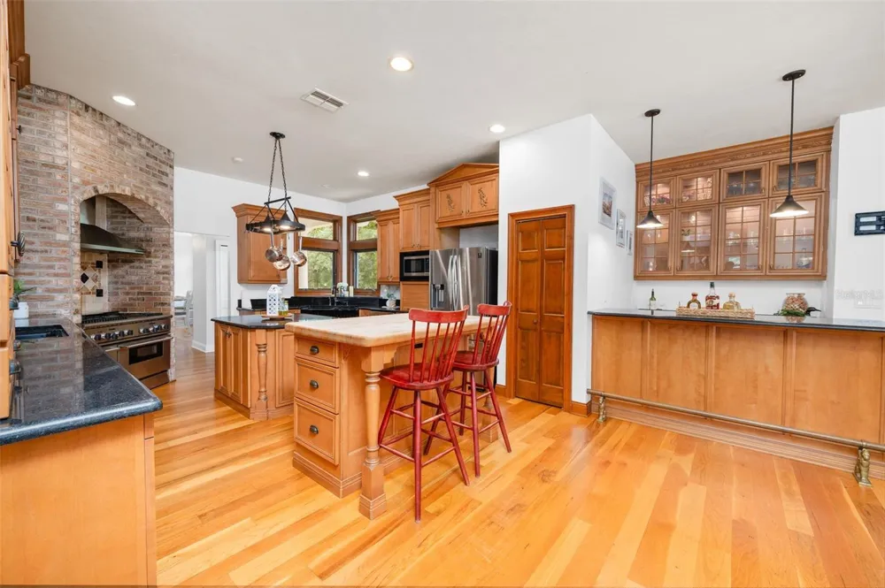 9809 NW 59TH TERRACE Gainesville, FL 32653