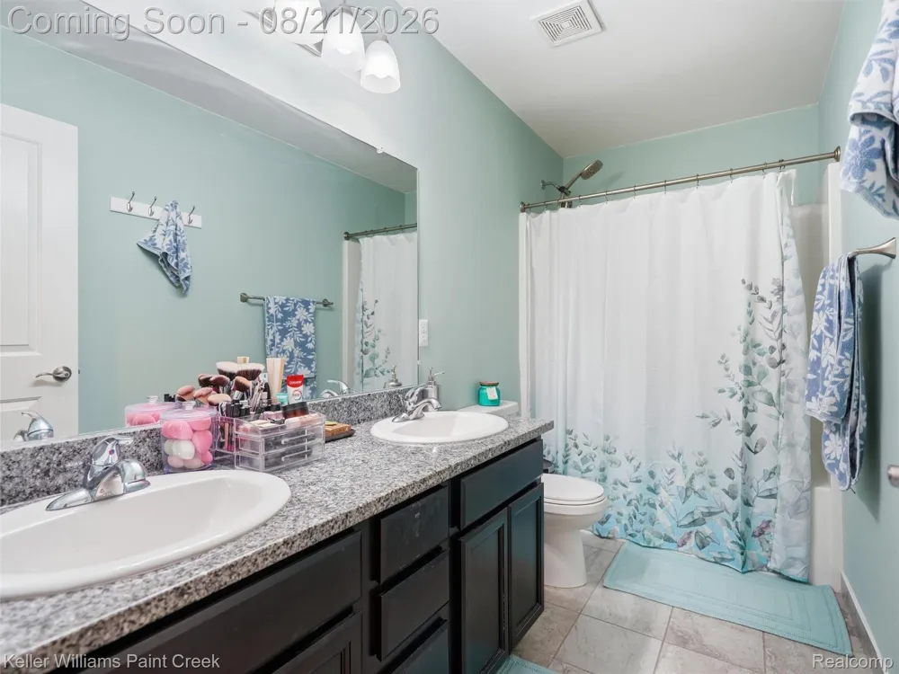 8879 Indigo Lane Ypsilanti Charter Township, MI 48197