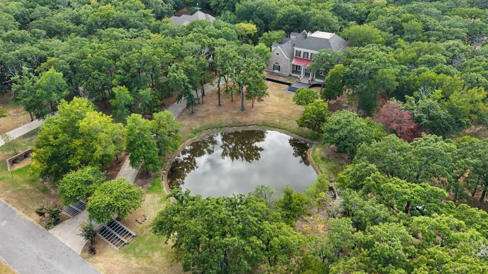 9600 Oak Meadow Lane Pilot Point, TX 76258