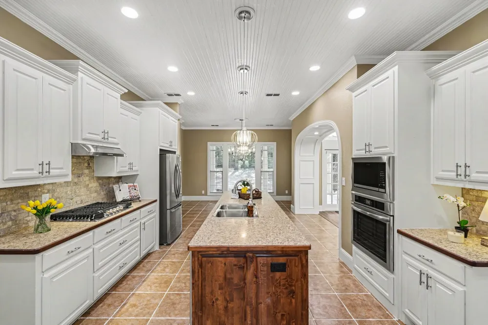 9600 Oak Meadow Lane Pilot Point, TX 76258