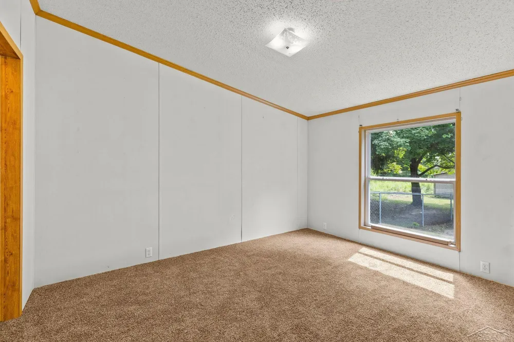 6178 Meridith Grade Road Franklin Township, MI 48625