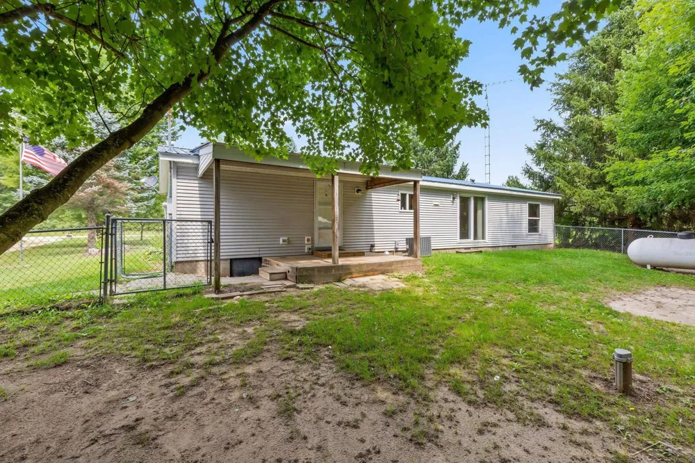6178 Meridith Grade Road Franklin Township, MI 48625