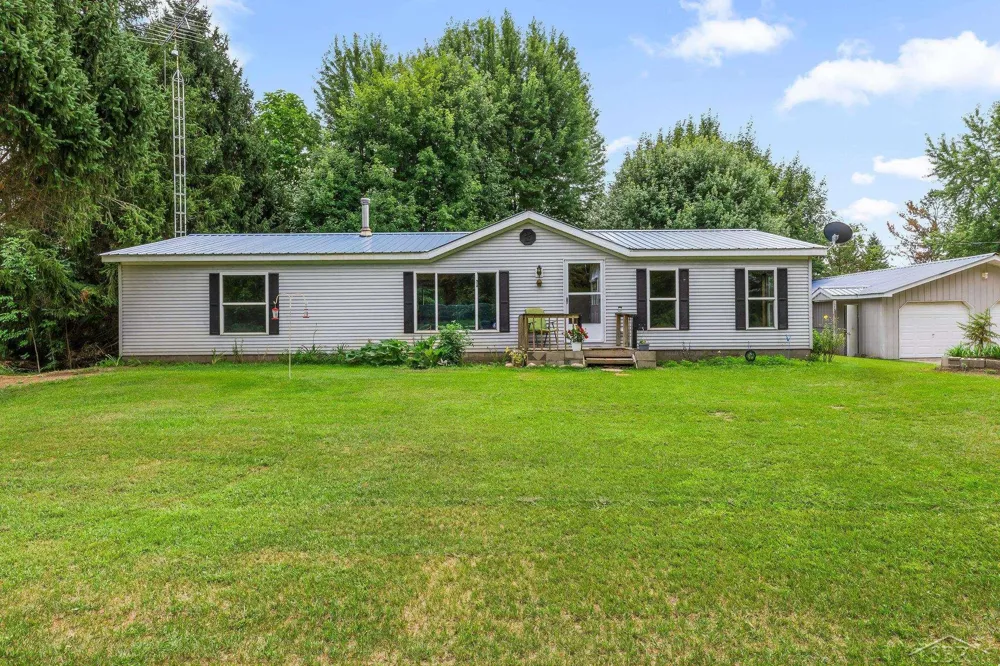 6178 Meridith Grade Road Franklin Township, MI 48625