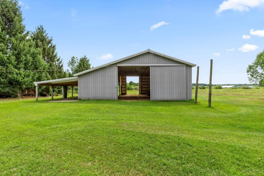 6178 Meridith Grade Road Franklin Township, MI 48625